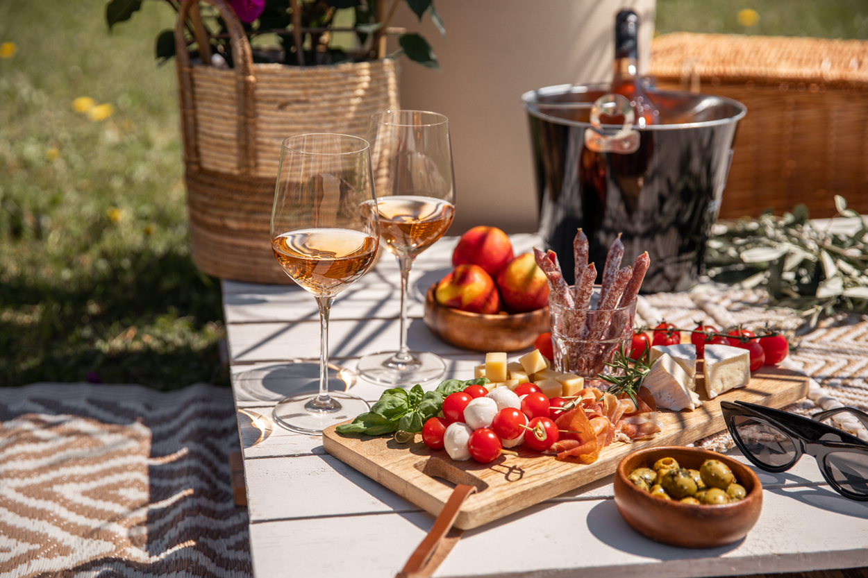 From Provence to California: Exploring the World of Rosé Wines